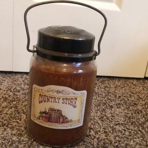 McCall’s Country Store candle
